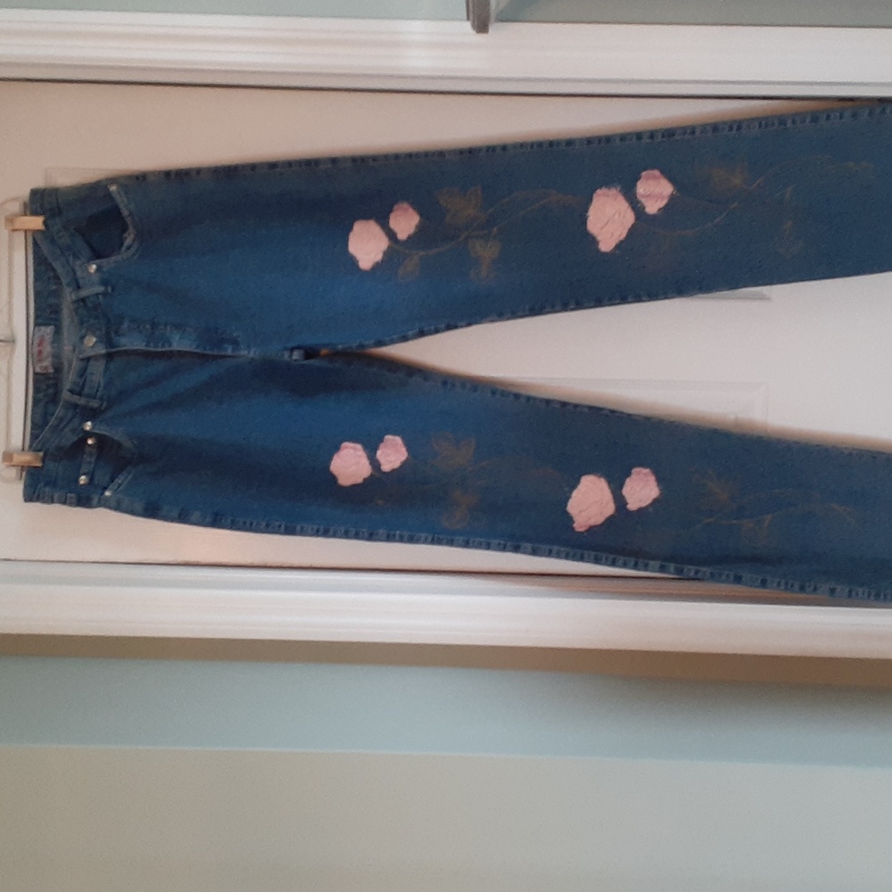 NEW MAX Boho Hippie stretchy jeans with Hand Painted pink rose detail Sz L***